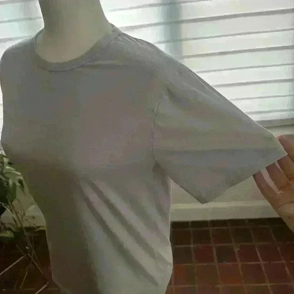 Lululemon Light Grey/blue relaxed T-shirt - Size See Description - Picture 6 of 6